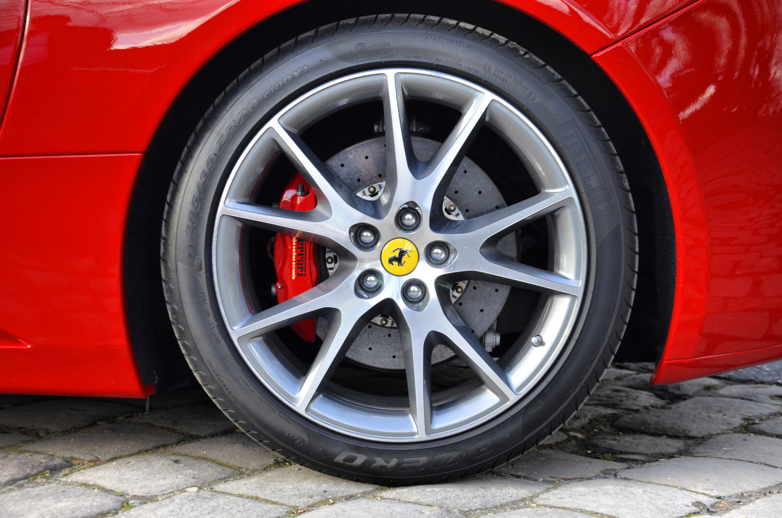 Ferrari California V8 4.3 460cv