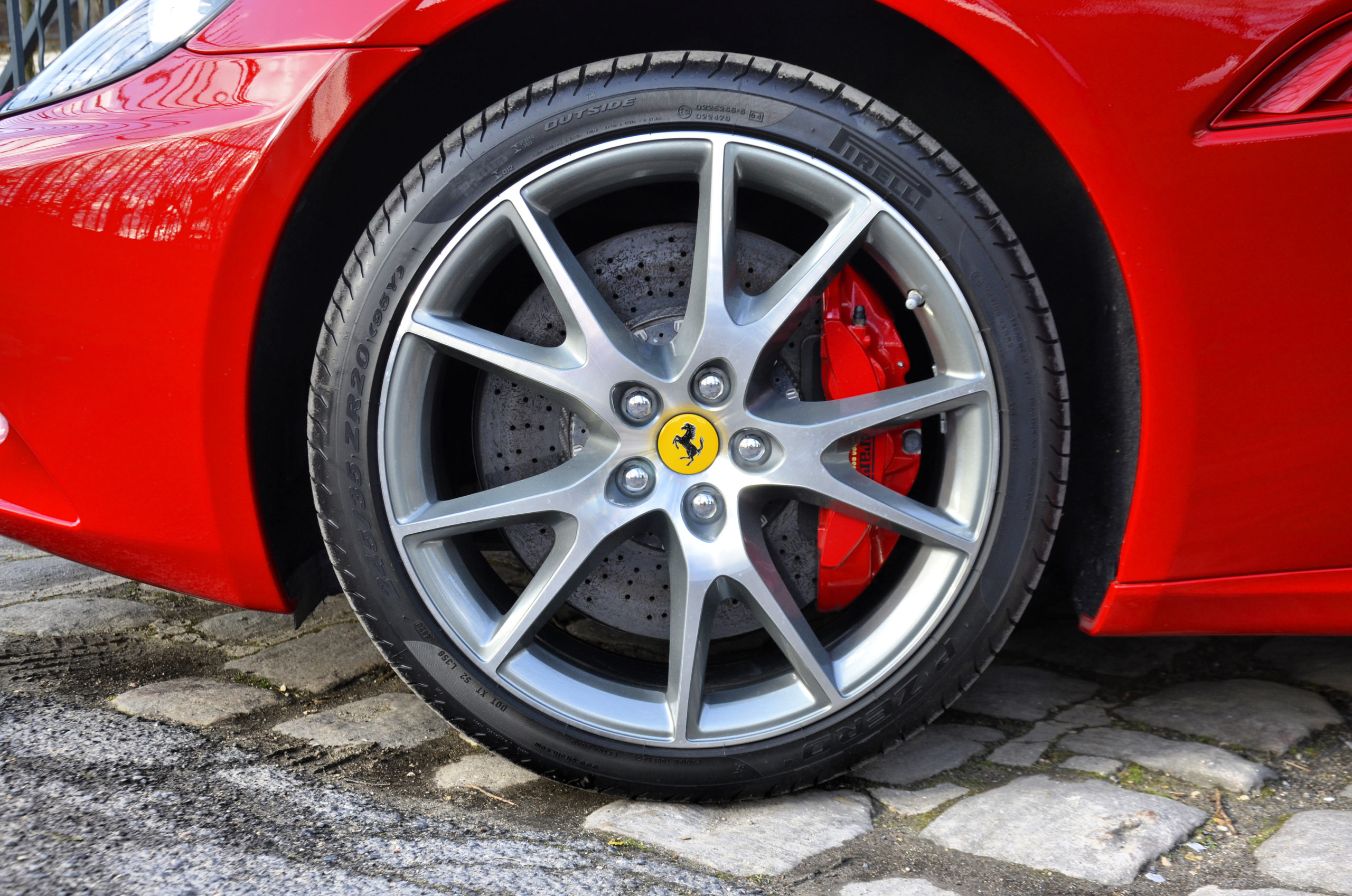 Ferrari California V8 4.3 460cv