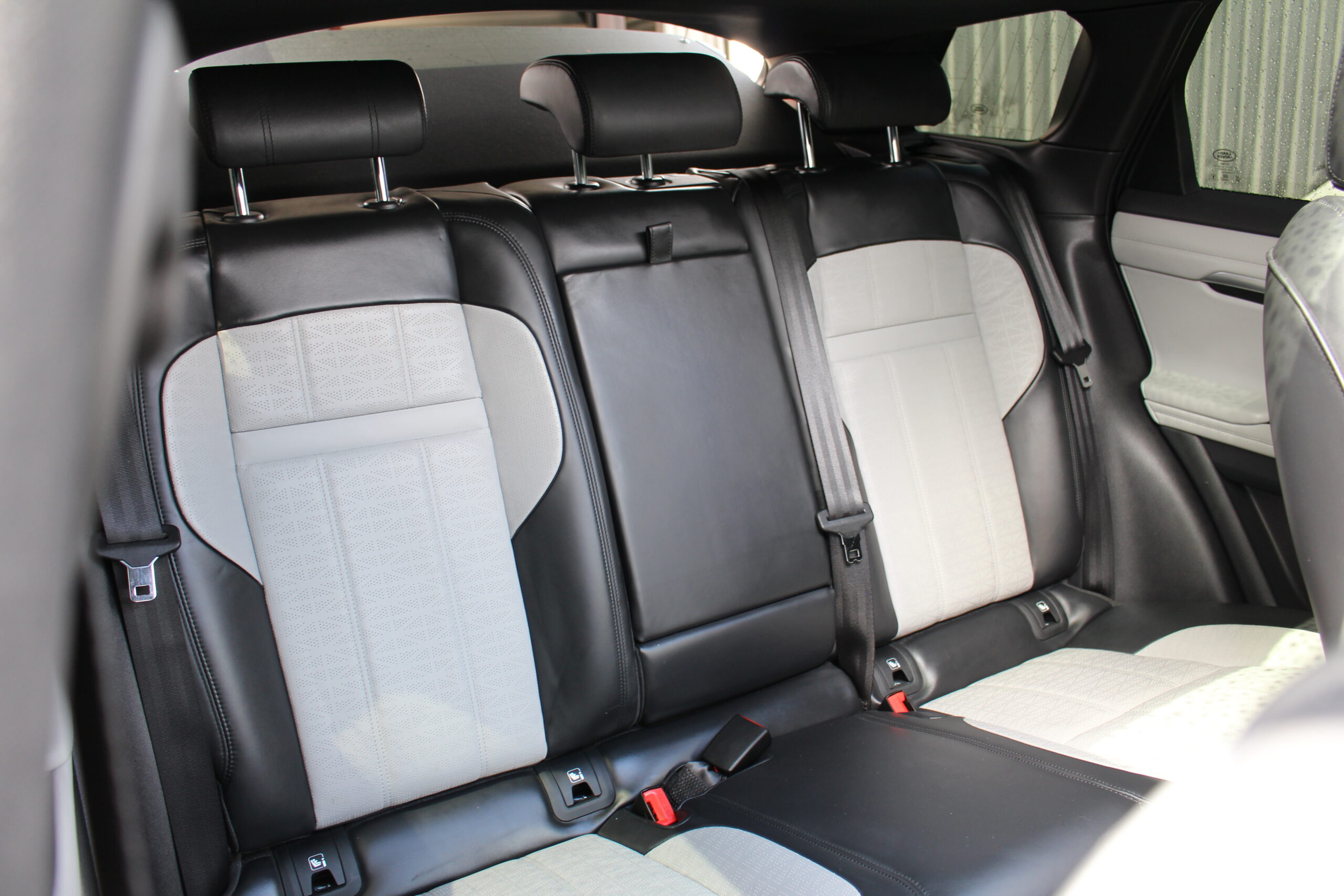 Range Rover Evoque R-Dynamic HSE