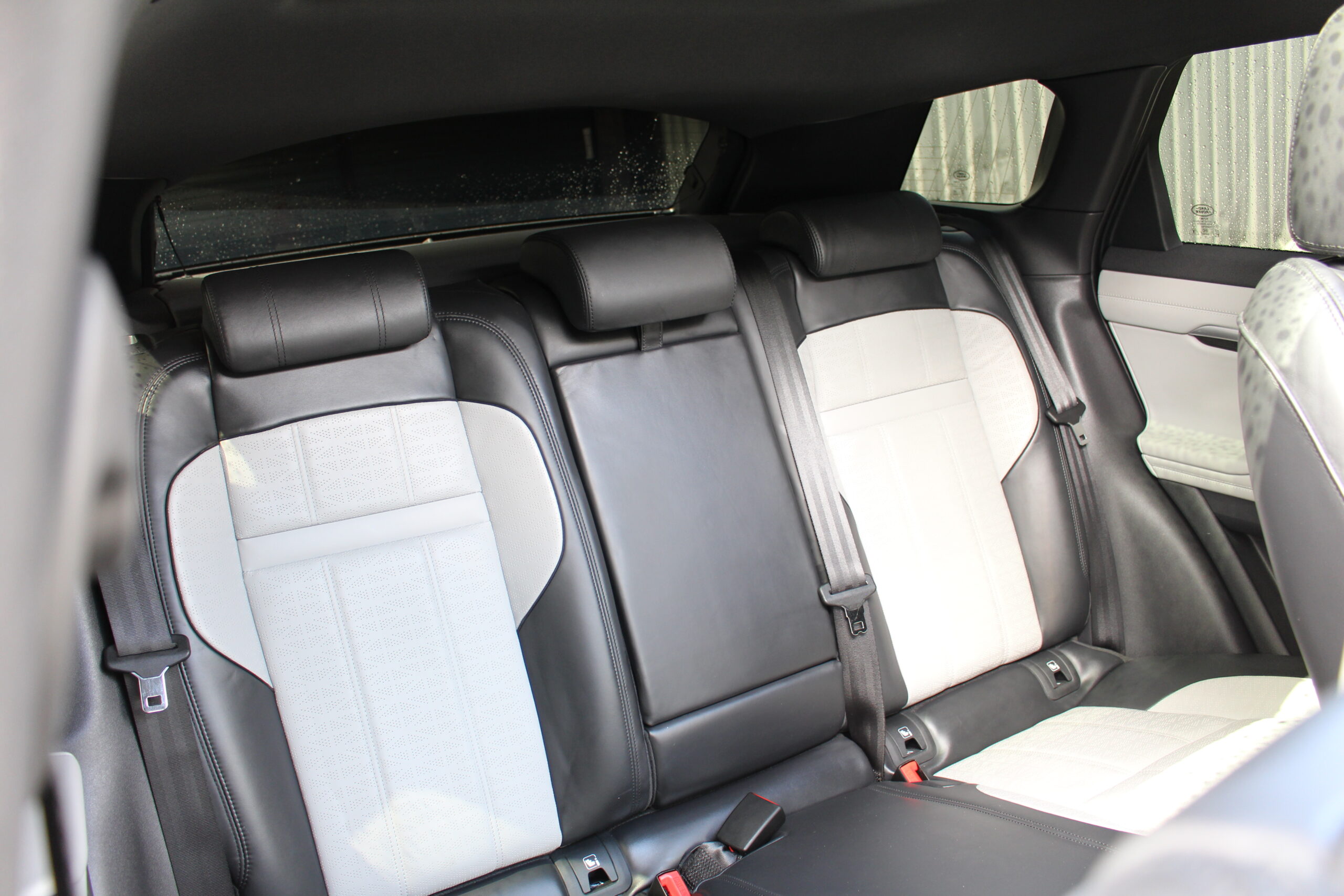 Range Rover Evoque R-Dynamic HSE