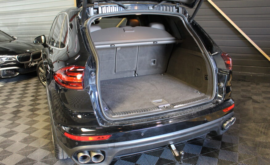 Porsche Cayenne S – PDLS+ PASM Caméra 360° – 4,2 Tdi 385Ch