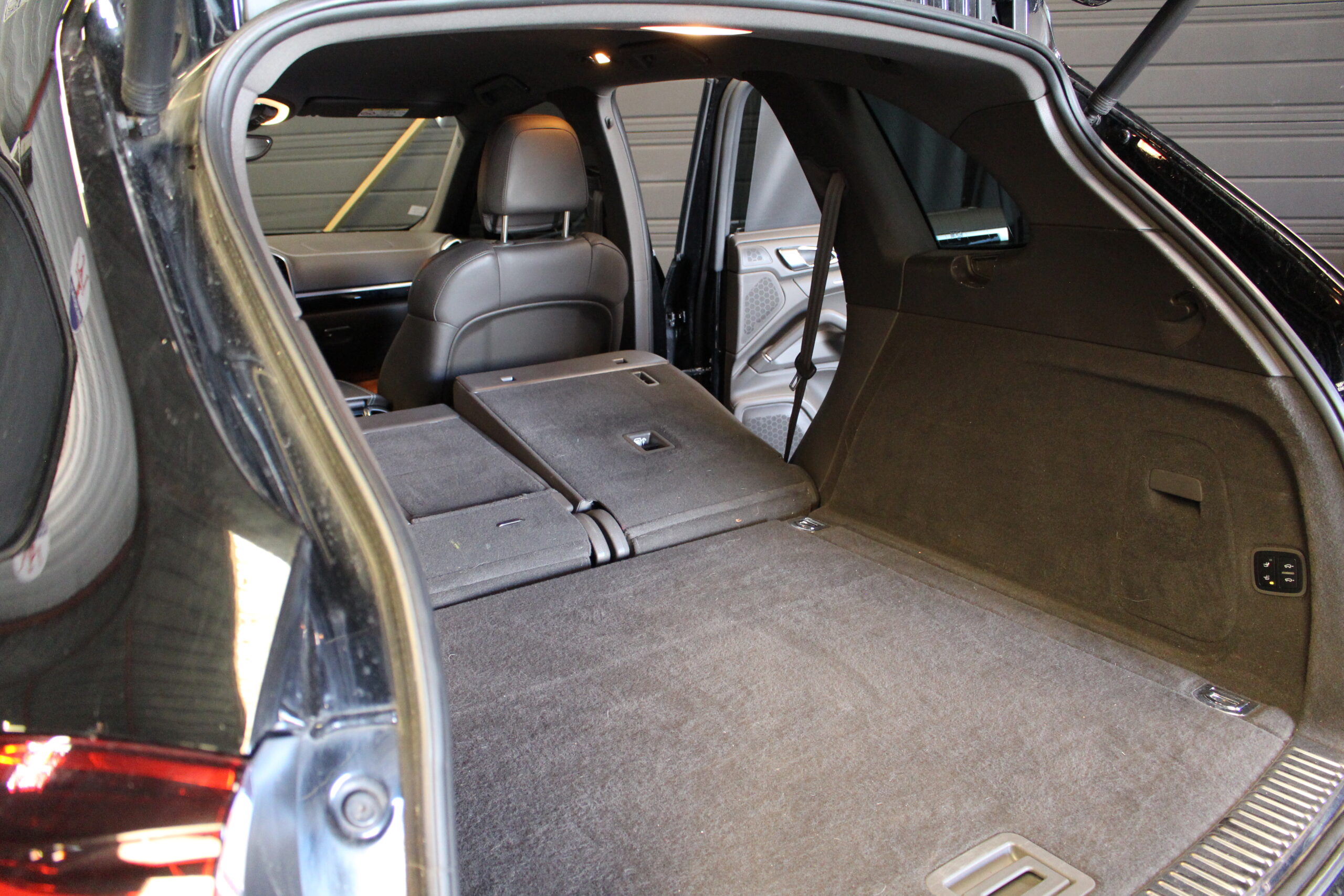 Porsche Cayenne S – PDLS+ PASM Caméra 360° – 4,2 Tdi 385Ch