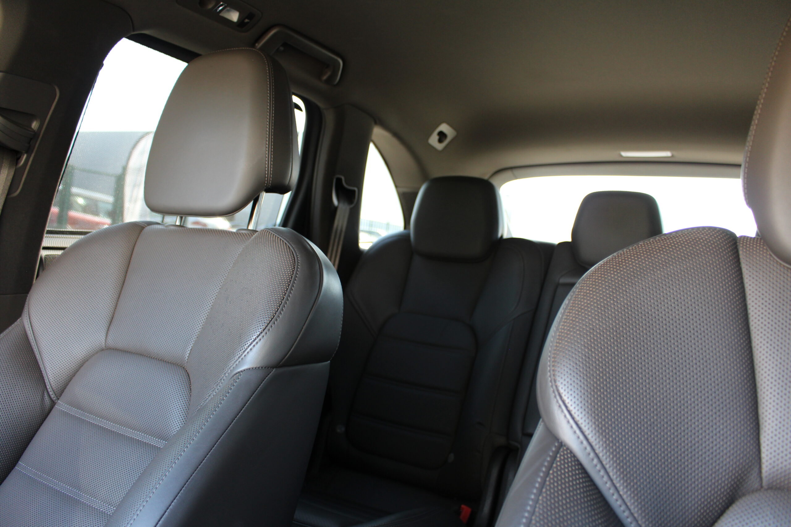 Porsche Cayenne S – PDLS+ PASM Caméra 360° – 4,2 Tdi 385Ch