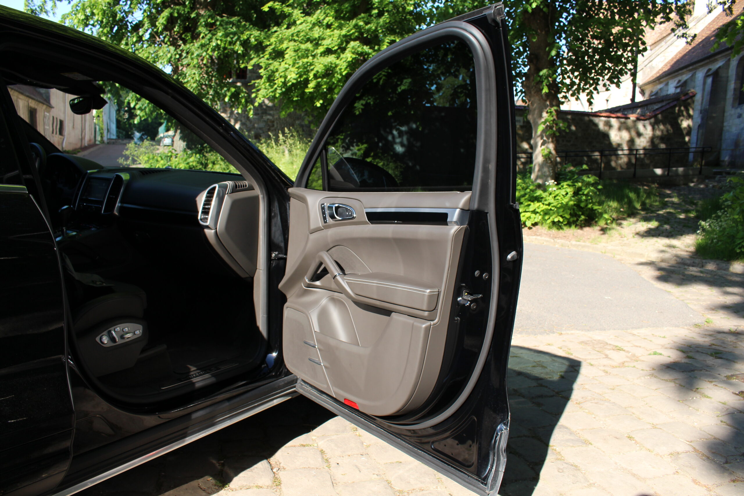 Porsche Cayenne S – PDLS+ PASM Caméra 360° – 4,2 Tdi 385Ch